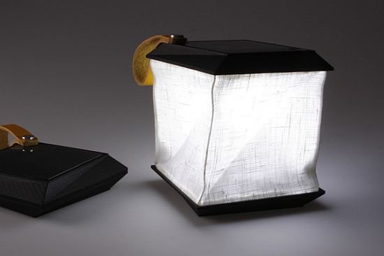 solar-powered-collapsible-lamp-by-jesper-jonsson_1_TdMNj_69.jpg