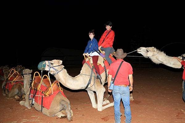 Uluru Camel Tour 012-1024