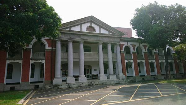 跟著書本去旅行 50. 返校：成大校園