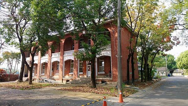 跟著書本去旅行 50. 返校：成大校園