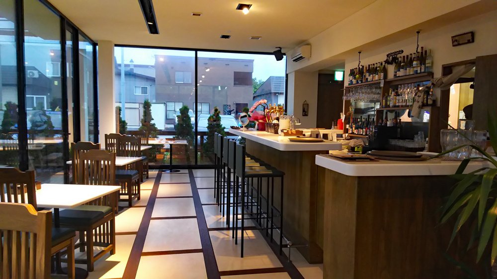 Higashikawa-wine-verasion-cafe.jpg
