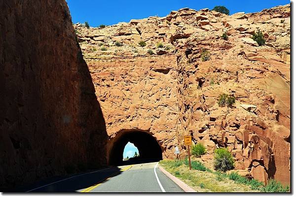 Tunnel on Rim Rock Drive ,Colorado National Monument 2