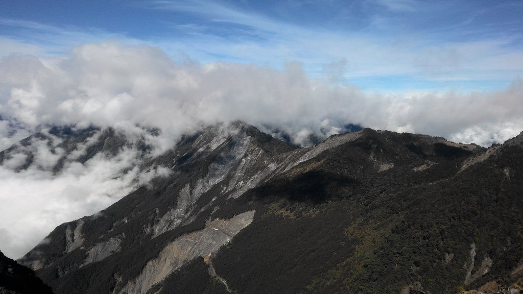 辛苦的南橫埡口山莊