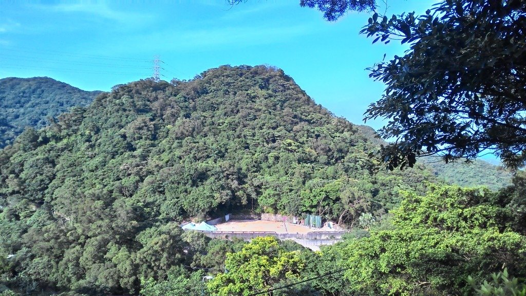 內湖碧山巖搞飛機了~