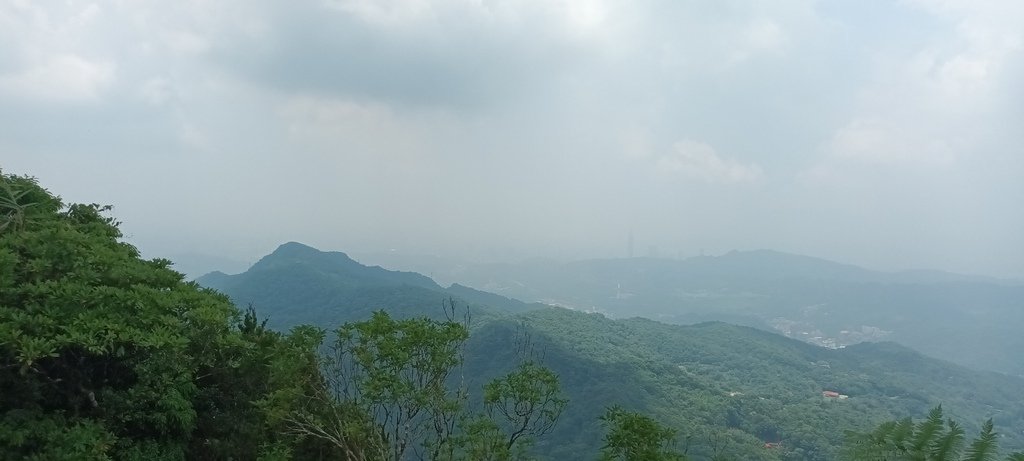 1120526貓空草湳大榕樹~貓空圓山東北峰~貓空圓山~南邦