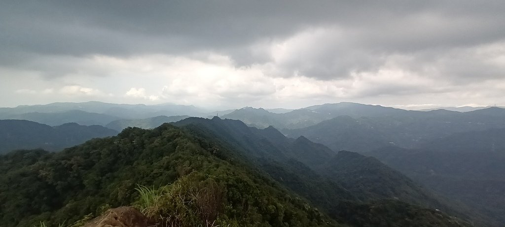 1120526貓空草湳大榕樹~貓空圓山東北峰~貓空圓山~南邦