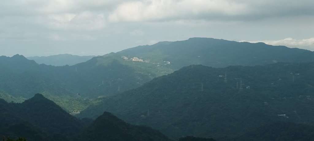 1120526貓空草湳大榕樹~貓空圓山東北峰~貓空圓山~南邦