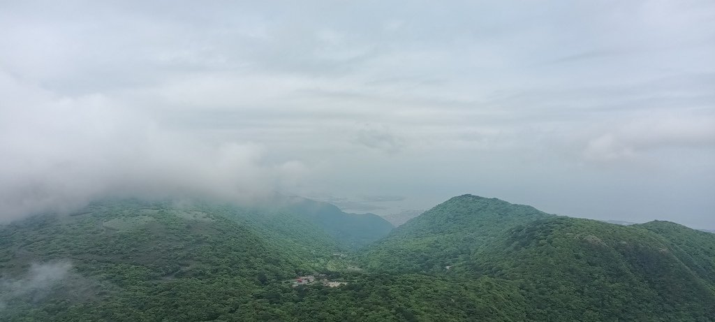 1120427小觀音山群峰Y型來回(下篇)~大屯山鞍部停車場