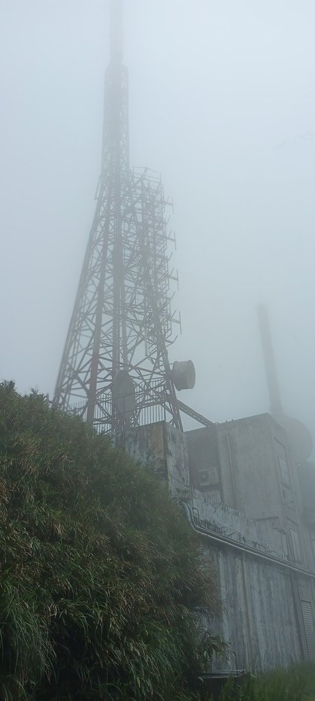 1120427小觀音山群峰Y型來回(下篇)~大屯山鞍部停車場