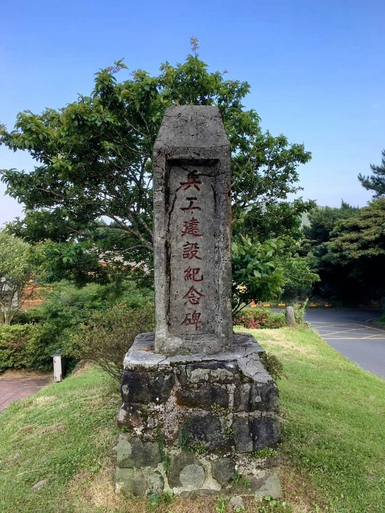 1120427小觀音山群峰Y型來回(下篇)~大屯山鞍部停車場