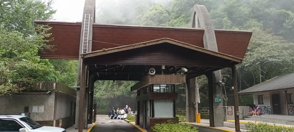 大雪山森林遊樂區一日來回。