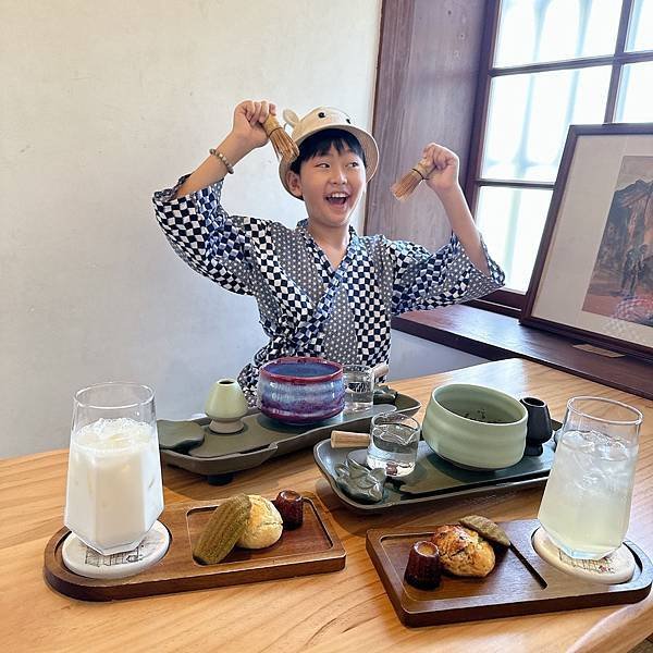 台南景點/親子景點推薦～十八品茶席 宋代末茶刷茶文化體驗，自