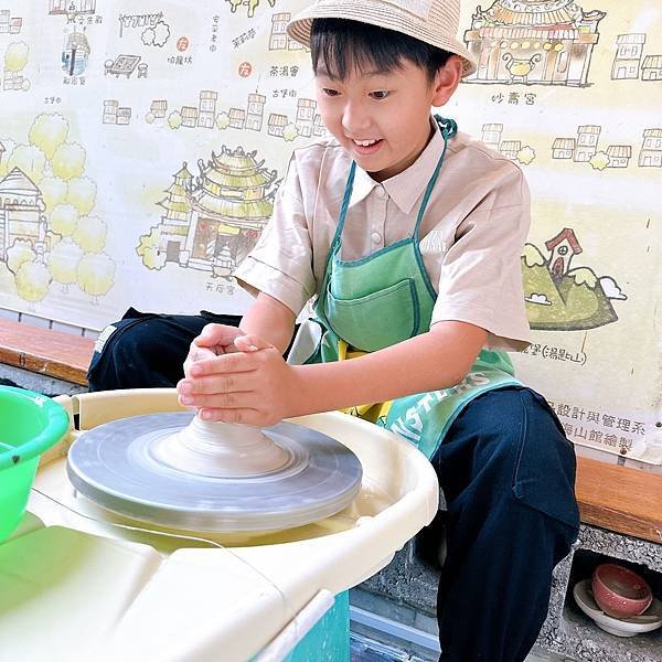 台南安平景點推薦～來安平陶坊學會臺南市十大「特有種」手拉坏手
