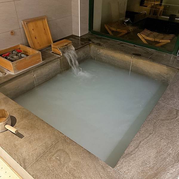 豪華露營懶人包～想要露營又不想大包小包，快來 蟬說：暖硫、 