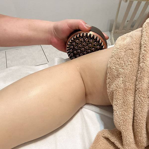 蘆洲按摩推薦～ 勤spa 艾薰體刷+星空排汗艙套餐，就像徜徉