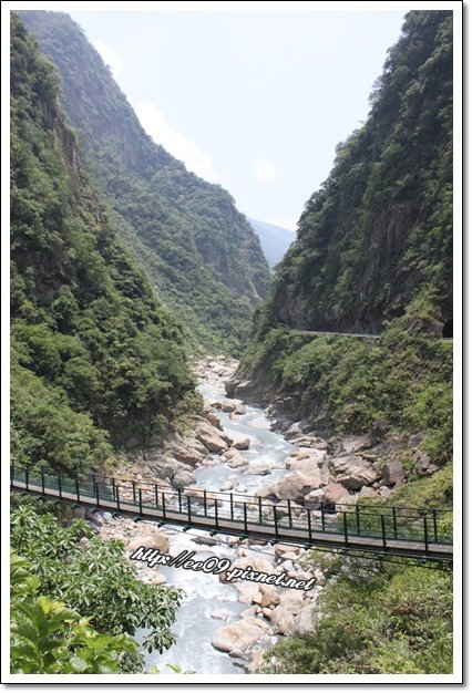 太魯閣有山有水有吊橋.jpg