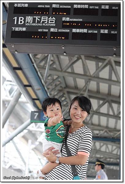 母子等高鐵.JPG