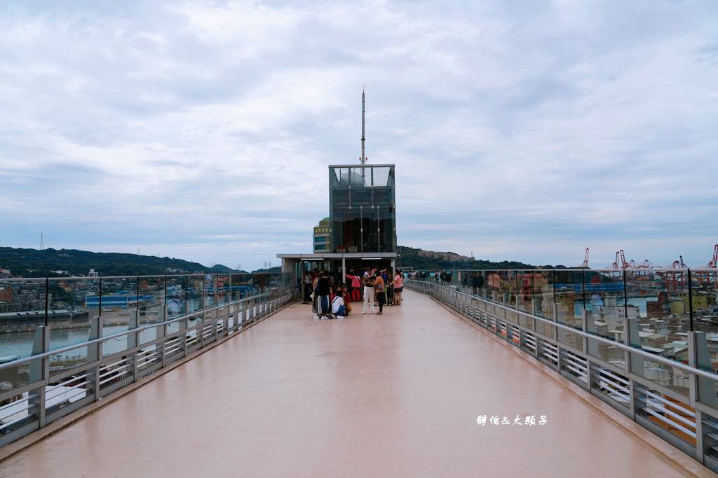 基隆新地標「基隆塔」，俯瞰基隆港美景，觀景塔、天空步道免費開