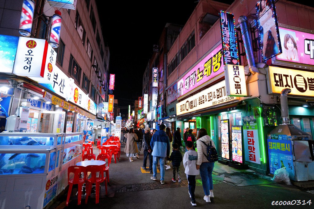 韓國釜山夜市美食「富平罐頭市場」，南浦洞密陽血腸豬肉湯飯，釜