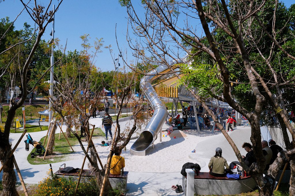 全台最長32M雙軌滑索「台中中央公園飛行美樂地」，主題式飛行
