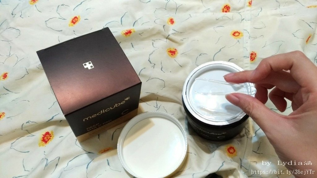 韓國MEDICUBE｜ 全能維他命C透亮爽膚棉 一罐相當於7