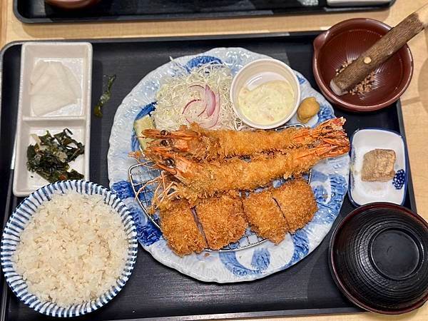 [新莊美食] 銀座杏子日式豬排-新莊宏匯店