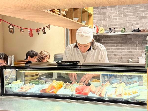 [信義區美食] 魚君 さかなくん 信義A8店 海鮮丼飯專門店