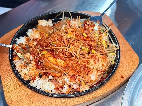 [士林美食] 南山炸豬排남산돈까스 超巨大韓式炸豬排 外皮酥