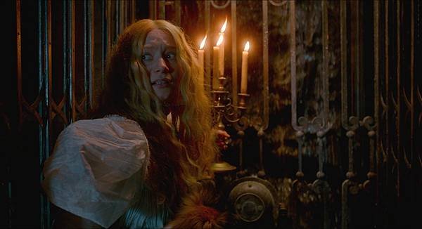 Crimson Peak 2015 (1080p Bluray x265 10bit AAC 7.1 Tigole) [UTR].mkv_20230715_154127.732.jpg