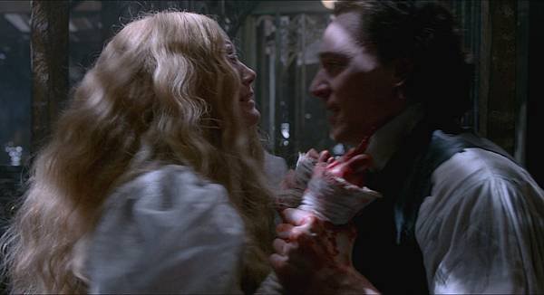 Crimson Peak 2015 (1080p Bluray x265 10bit AAC 7.1 Tigole) [UTR].mkv_20230715_163659.422.jpg