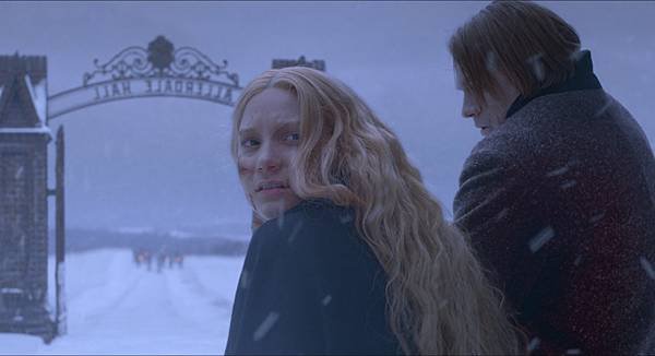 Crimson Peak 2015 (1080p Bluray x265 10bit AAC 7.1 Tigole) [UTR].mkv_20230715_164532.048.jpg