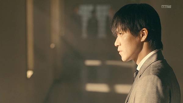 BORDER.SP03.Chi_Jap.HDTVrip.1024X576-YYeTs人人影视 .mp4_20250105_135903.691.jpg