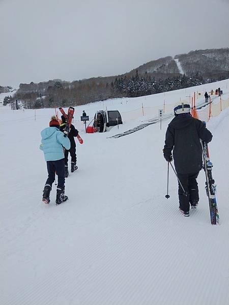 福島｜滑雪初體驗：星野ALTS磐梯的第一堂滑雪課X南東北雪場