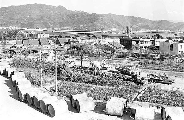 1971年忠孝東路四段 聯合知識庫提供 台北市政府網站.jpg