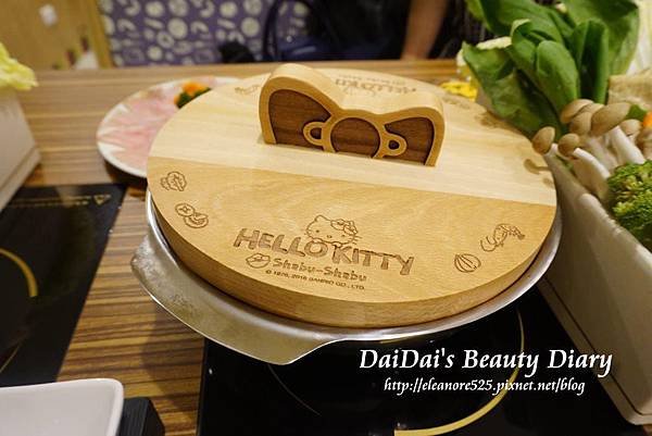 Hello Kitty 主題和風小火鍋 