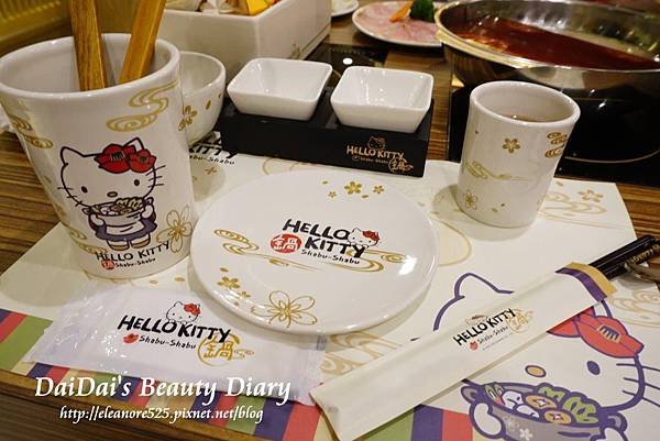 Hello Kitty 主題和風小火鍋