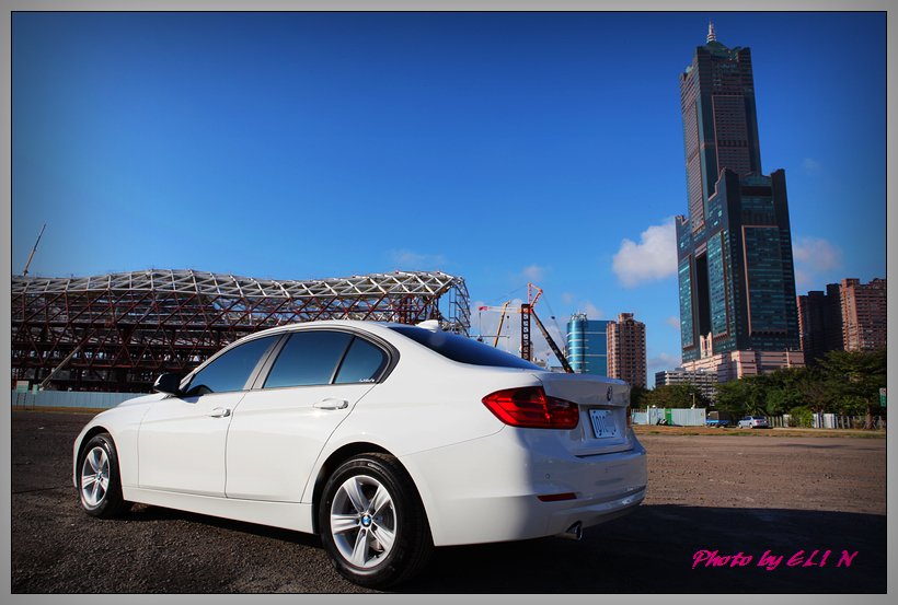 1011122-BMW 318d-38_副本