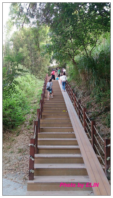 1031108-阿蓮快樂天堂&amp;月世界山頂土雞城&amp;月世界公園&amp;大崗山雲起時藝術空間&amp;賽門汕頭火鍋-34.jpg