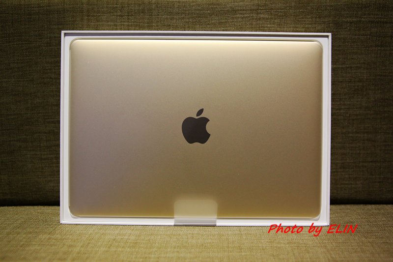 1050122-Apple MacBook-7.jpg