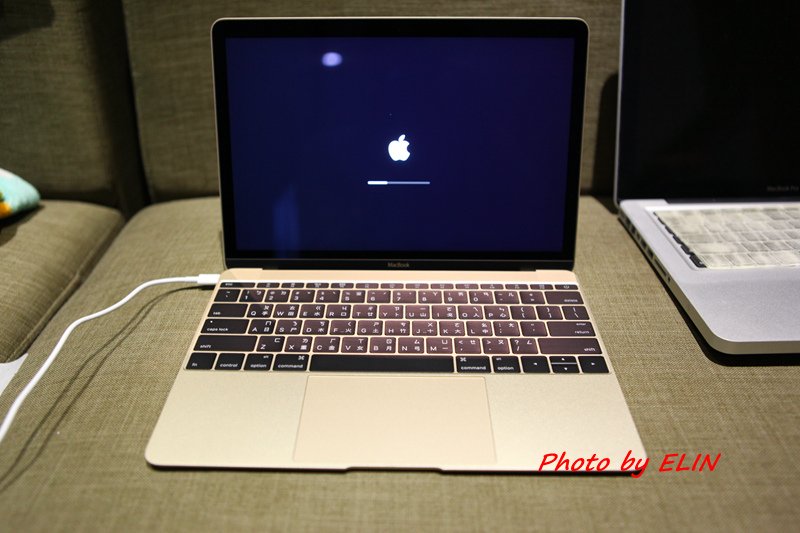 1050122-Apple MacBook-27.jpg