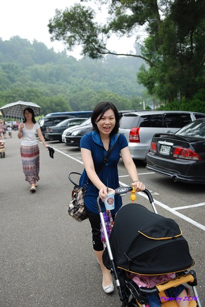 停車場準備前往入口.jpg