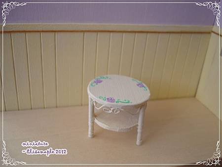 white table 07