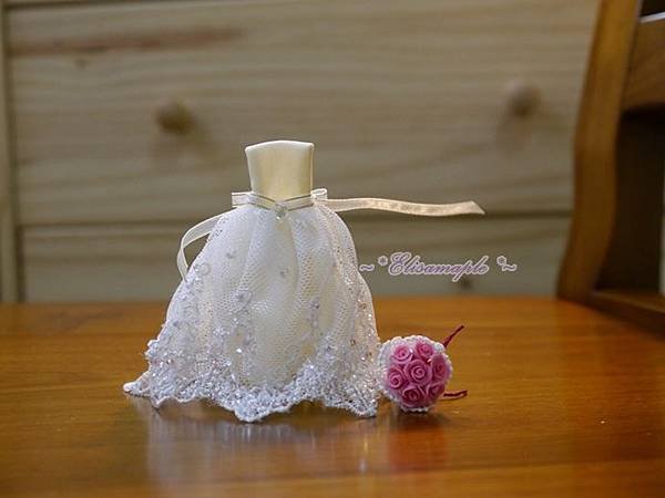 mini wedding gown 01.JPG