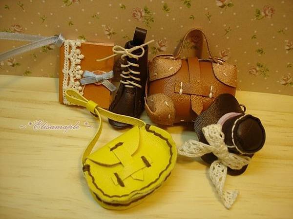 leather miniature 13.JPG