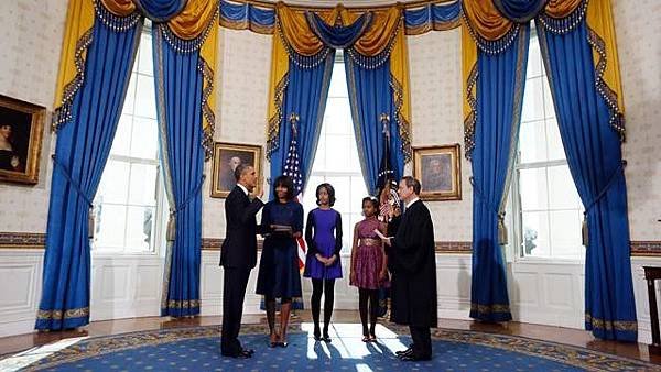 ap_inaugural_swearing_barack_obama_sswm_jt_130120_wg