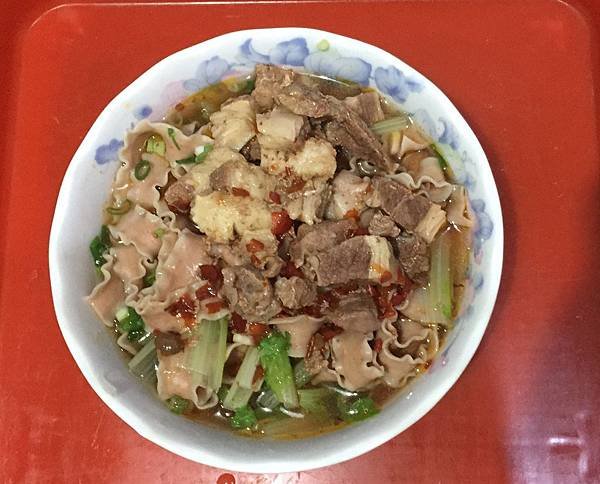 老葉香辣牛肉麵 (1).jpg