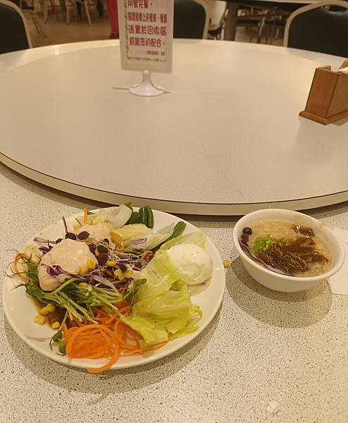 20250506谷關龍谷飯店早餐 (1).jpg