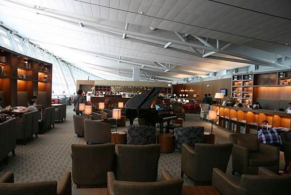 Asiana Lounge