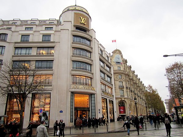 LV 香榭麗舍大道總店 ( Louis Vuitton Paris Champs-Élysées )