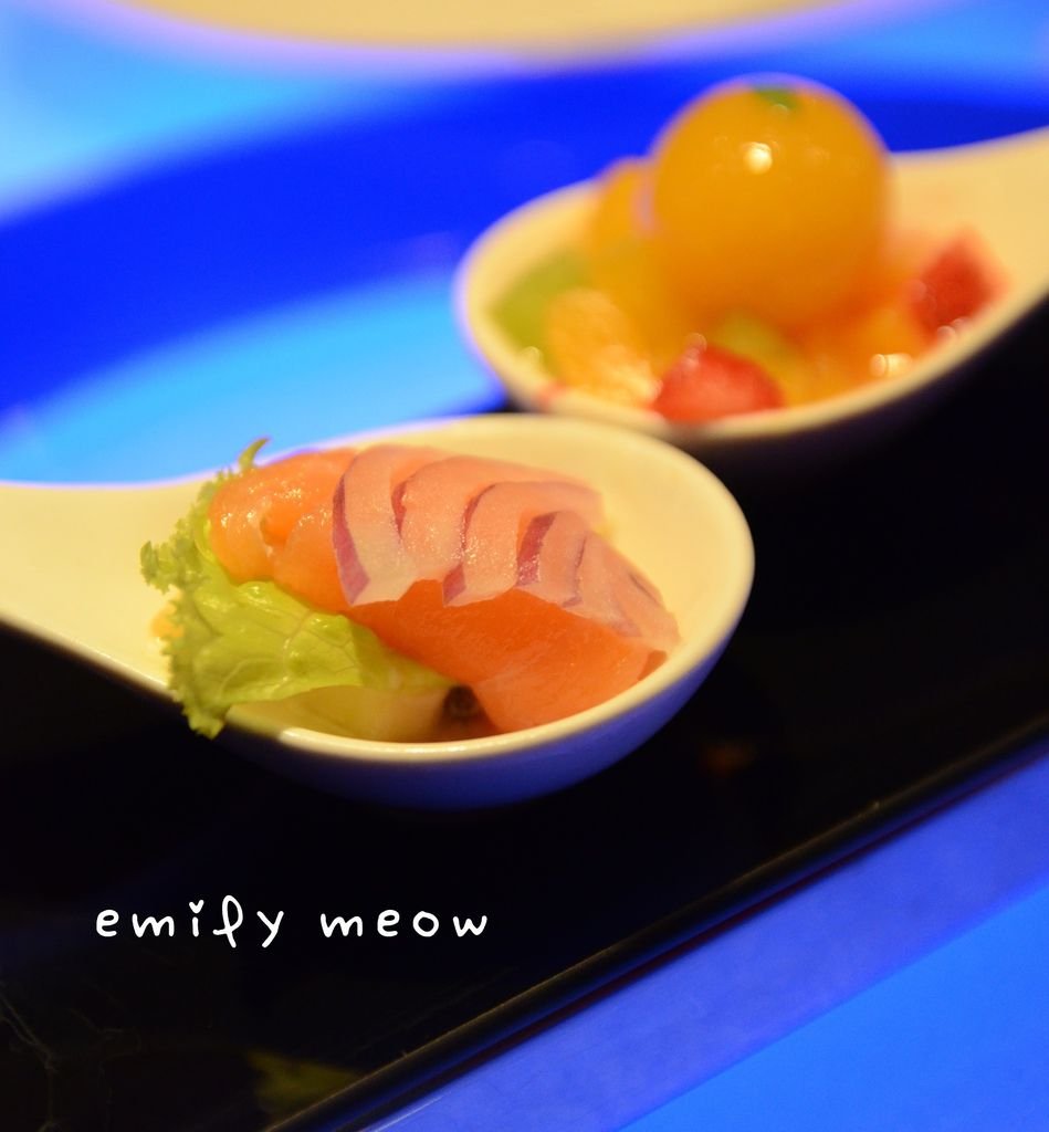 EMI_7087
